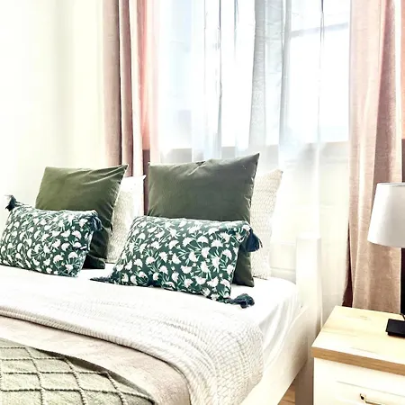 Aaa Old Town Ii * ורשה